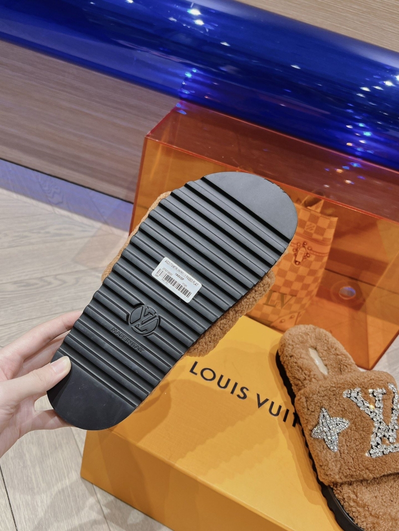 Louis Vuitton Slippers